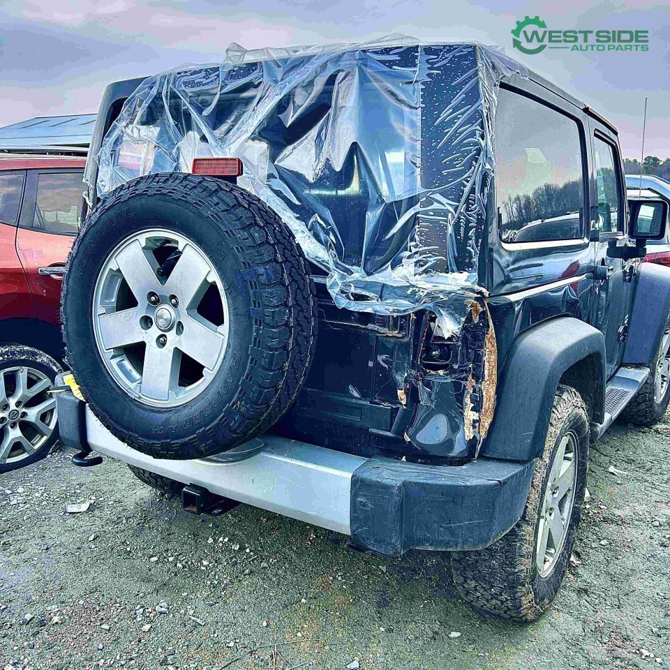 https://f005.backblazeb2.com/file/img-partshotlines-com/Inventory/EC474/Vehicle/114660_05.jpg