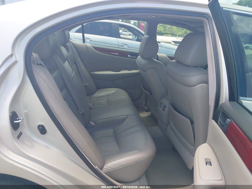 https://f005.backblazeb2.com/file/img-partshotlines-com/Inventory/EC474/Vehicle/114732_07.jpg