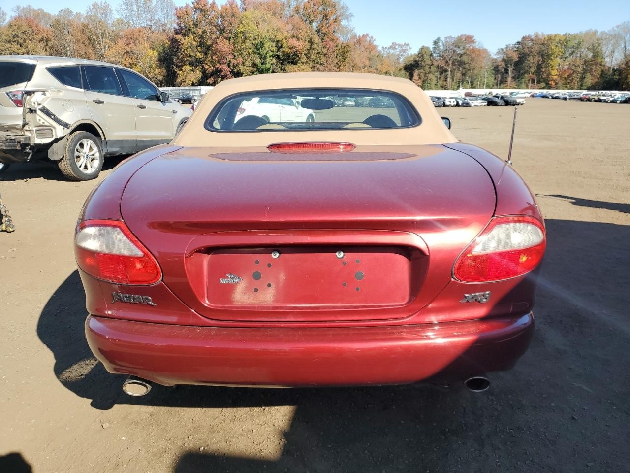 https://f005.backblazeb2.com/file/img-partshotlines-com/Inventory/EC474/Vehicle/114852_06.jpg