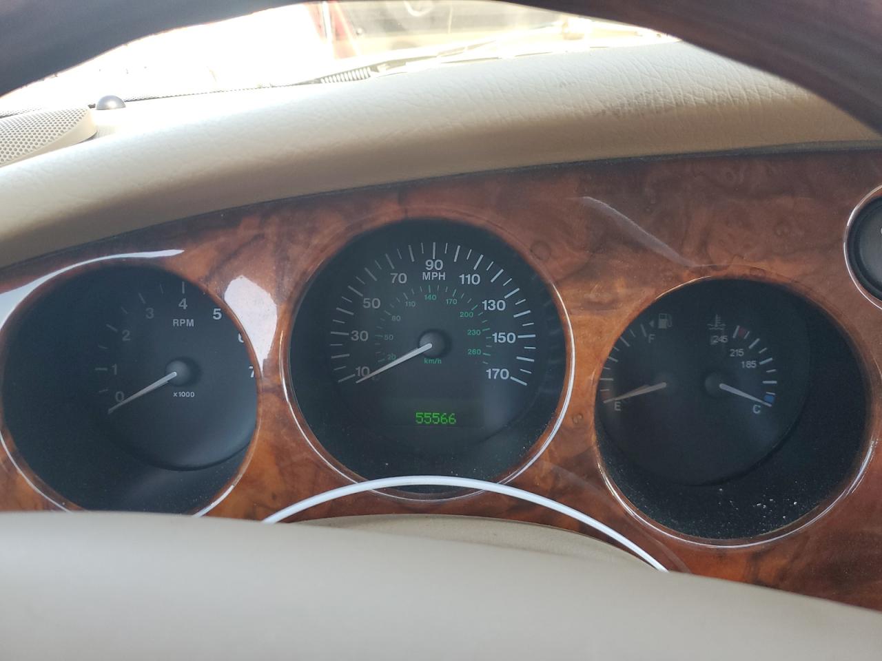 https://f005.backblazeb2.com/file/img-partshotlines-com/Inventory/EC474/Vehicle/114852_09.jpg
