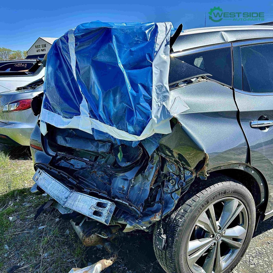 https://f005.backblazeb2.com/file/img-partshotlines-com/Inventory/EC474/Vehicle/115467_11.jpg