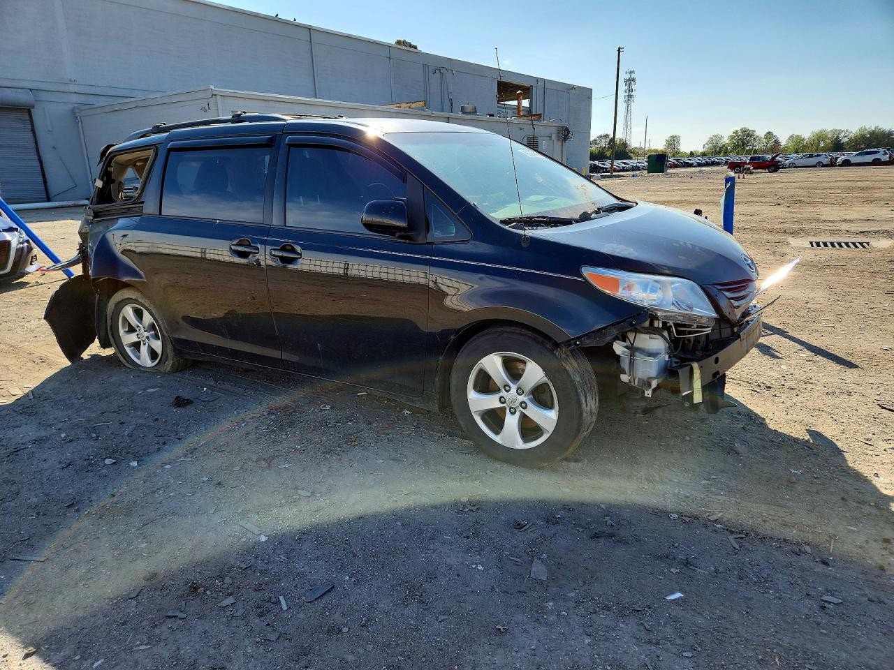 https://f005.backblazeb2.com/file/img-partshotlines-com/Inventory/EC474/Vehicle/116576_04.jpg