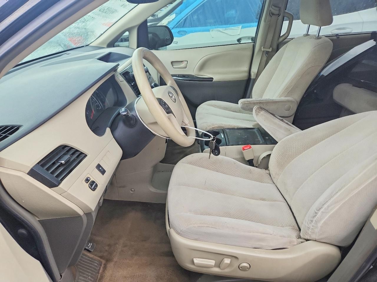 https://f005.backblazeb2.com/file/img-partshotlines-com/Inventory/EC474/Vehicle/116576_07.jpg