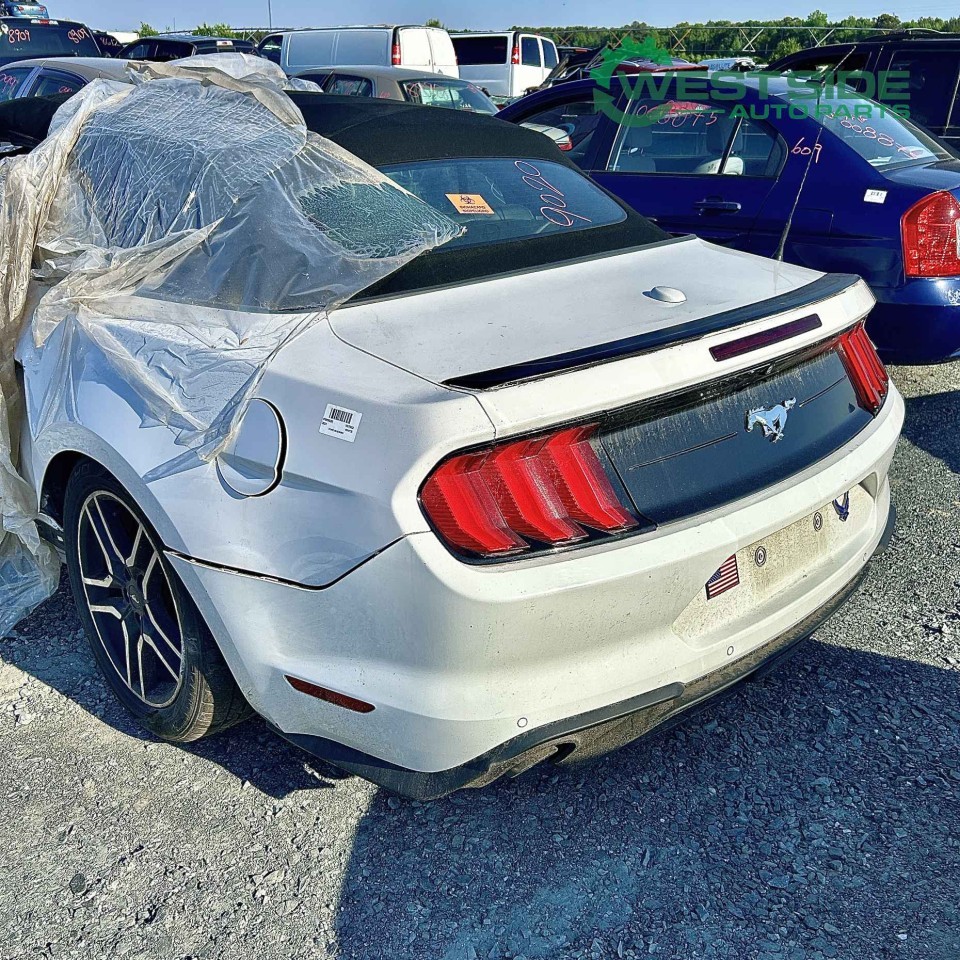 https://f005.backblazeb2.com/file/img-partshotlines-com/Inventory/EC474/Vehicle/116792_04.jpg