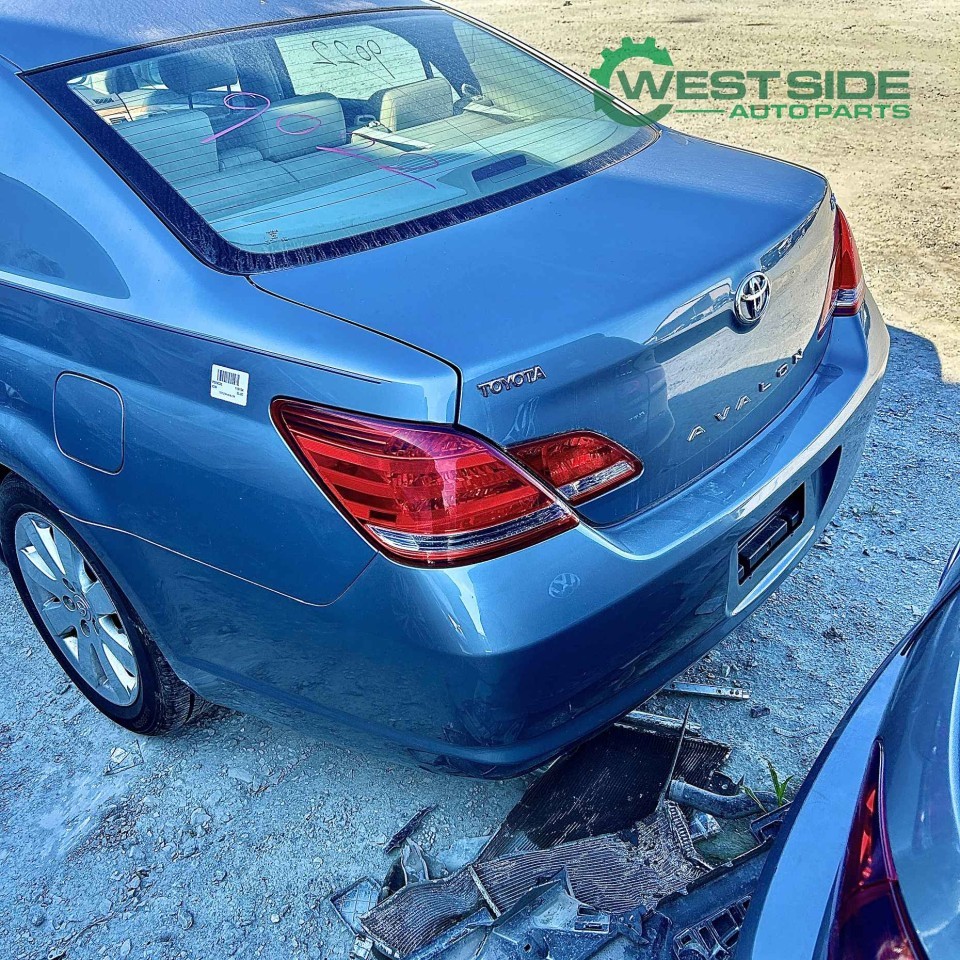 https://f005.backblazeb2.com/file/img-partshotlines-com/Inventory/EC474/Vehicle/116800_08.jpg