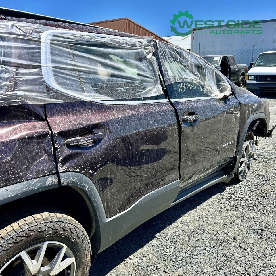 https://f005.backblazeb2.com/file/img-partshotlines-com/Inventory/EC474/Vehicle/117568_10.jpg
