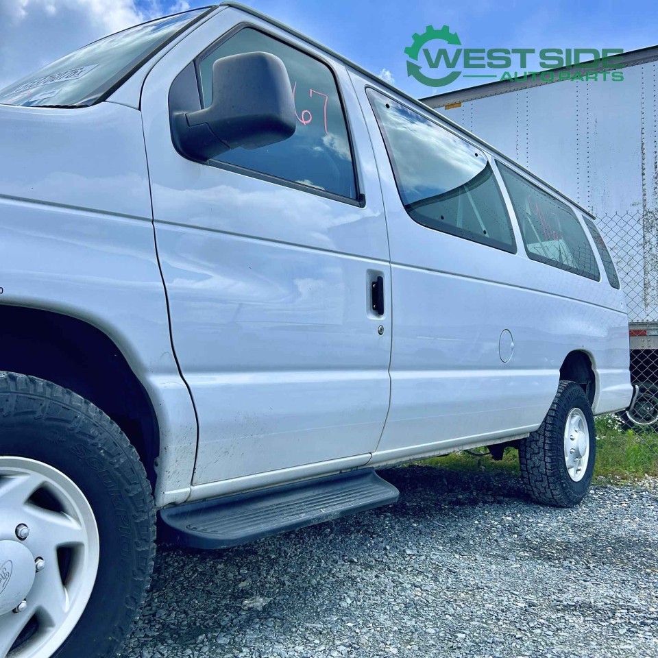 https://f005.backblazeb2.com/file/img-partshotlines-com/Inventory/EC474/Vehicle/118487_03.jpg