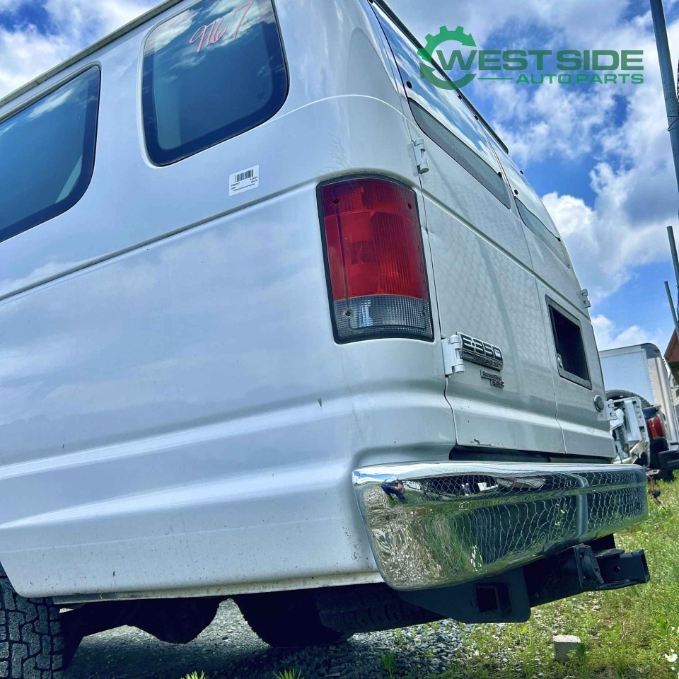 https://f005.backblazeb2.com/file/img-partshotlines-com/Inventory/EC474/Vehicle/118487_07.jpg