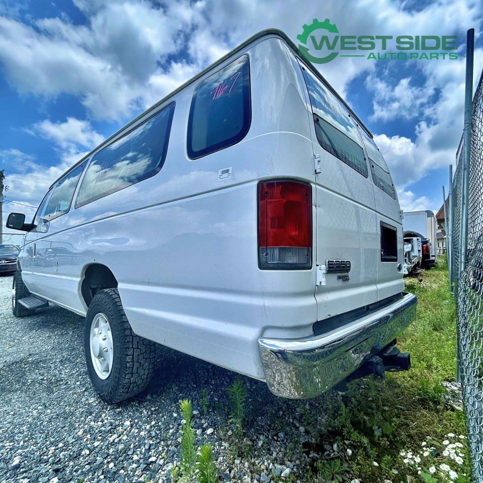 https://f005.backblazeb2.com/file/img-partshotlines-com/Inventory/EC474/Vehicle/118487_08.jpg