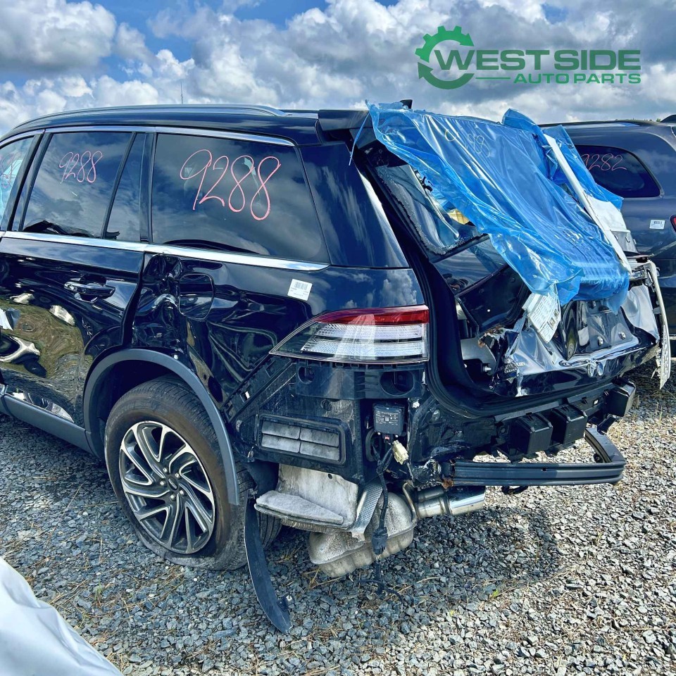 https://f005.backblazeb2.com/file/img-partshotlines-com/Inventory/EC474/Vehicle/119595_08.jpg
