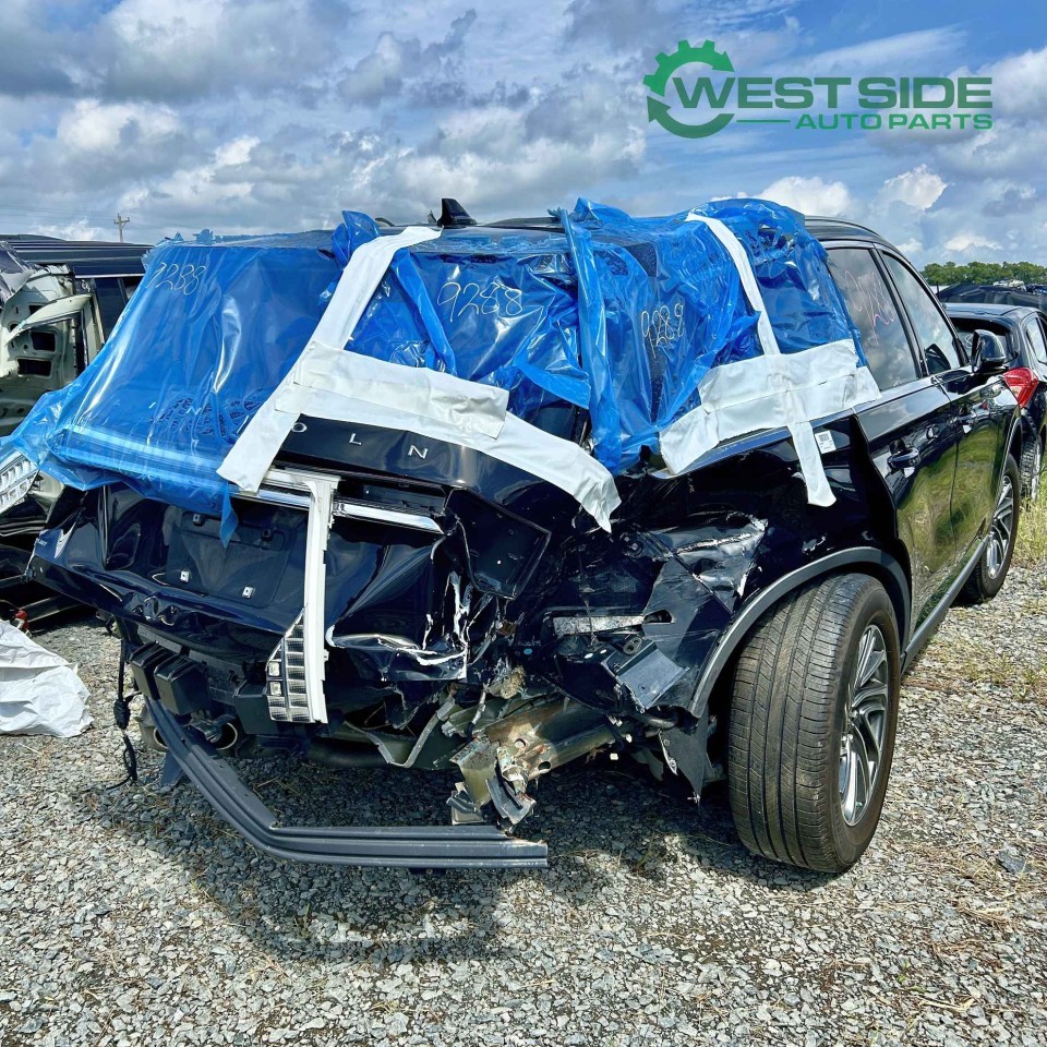 https://f005.backblazeb2.com/file/img-partshotlines-com/Inventory/EC474/Vehicle/119595_10.jpg