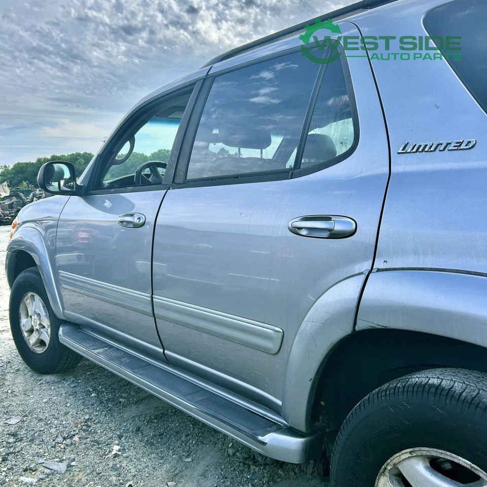 https://f005.backblazeb2.com/file/img-partshotlines-com/Inventory/EC474/Vehicle/120500_05.jpg