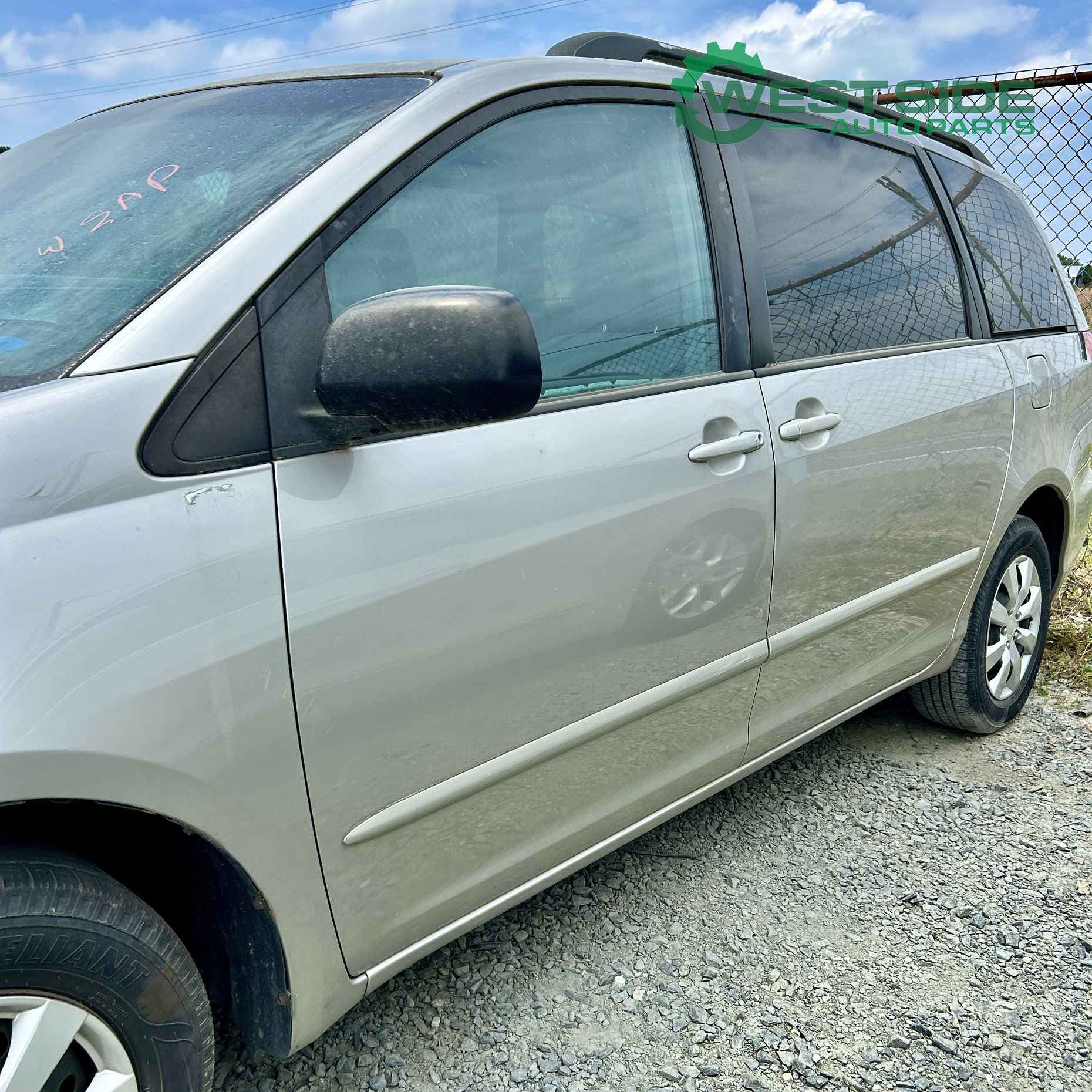 https://f005.backblazeb2.com/file/img-partshotlines-com/Inventory/EC474/Vehicle/120522_02.jpg
