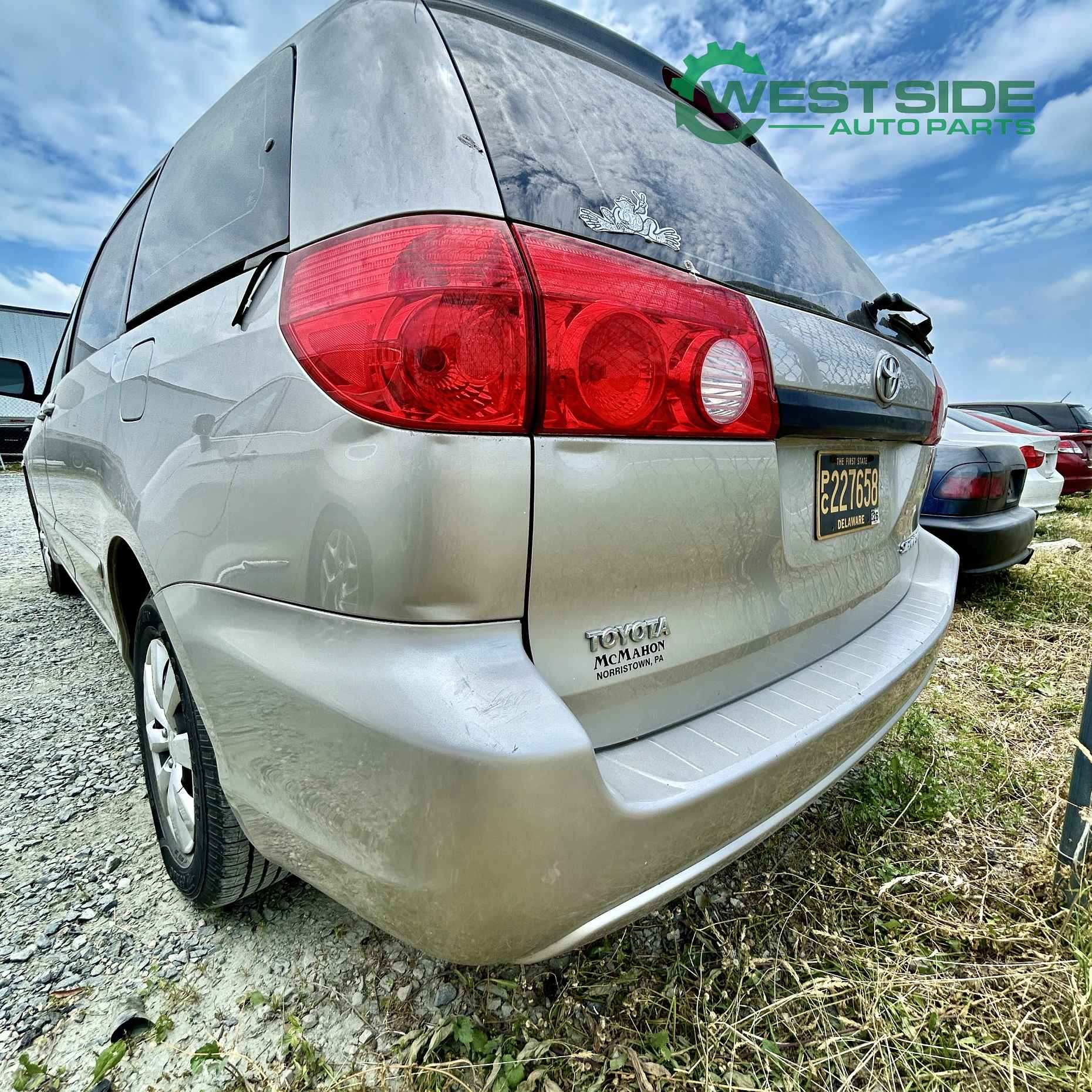 https://f005.backblazeb2.com/file/img-partshotlines-com/Inventory/EC474/Vehicle/120522_04.jpg
