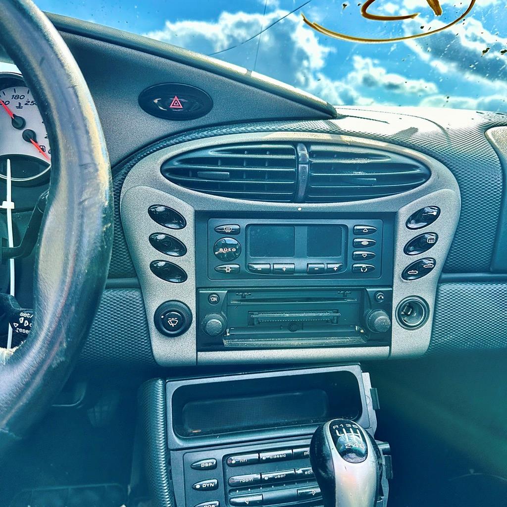 https://f005.backblazeb2.com/file/img-partshotlines-com/Inventory/EC474/Vehicle/98843_07.jpg