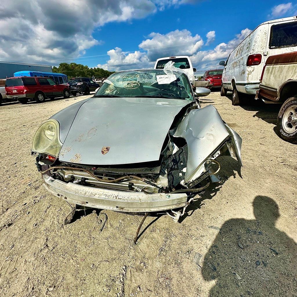 https://f005.backblazeb2.com/file/img-partshotlines-com/Inventory/EC474/Vehicle/98843_11.jpg