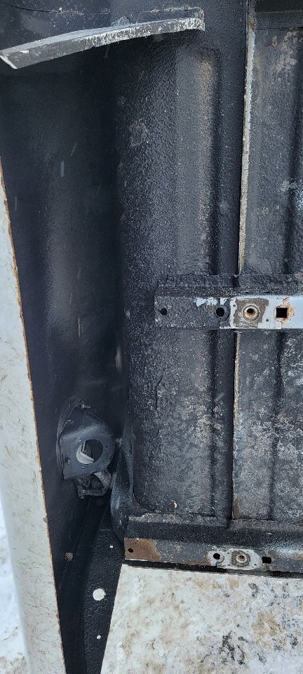 https://f005.backblazeb2.com/file/img-partshotlines-com/Inventory/EC684/Inventory/1534505_05.jpg