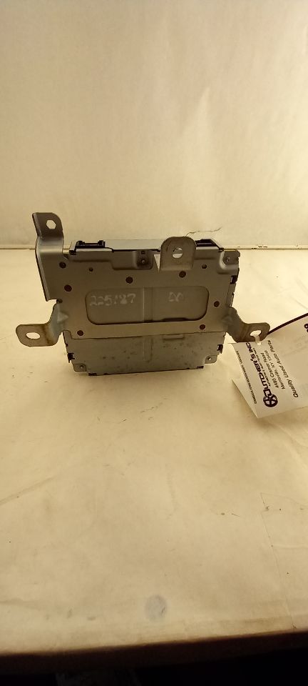 https://f005.backblazeb2.com/file/img-partshotlines-com/Inventory/EC684/Inventory/1564485_03.jpg