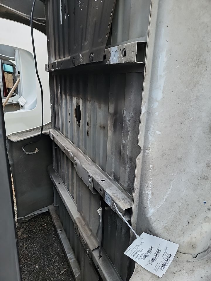 https://f005.backblazeb2.com/file/img-partshotlines-com/Inventory/EC684/Inventory/724227_04.jpg