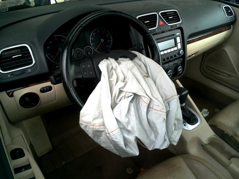 https://f005.backblazeb2.com/file/img-partshotlines-com/Inventory/EC684/Vehicle/11548_08.jpg
