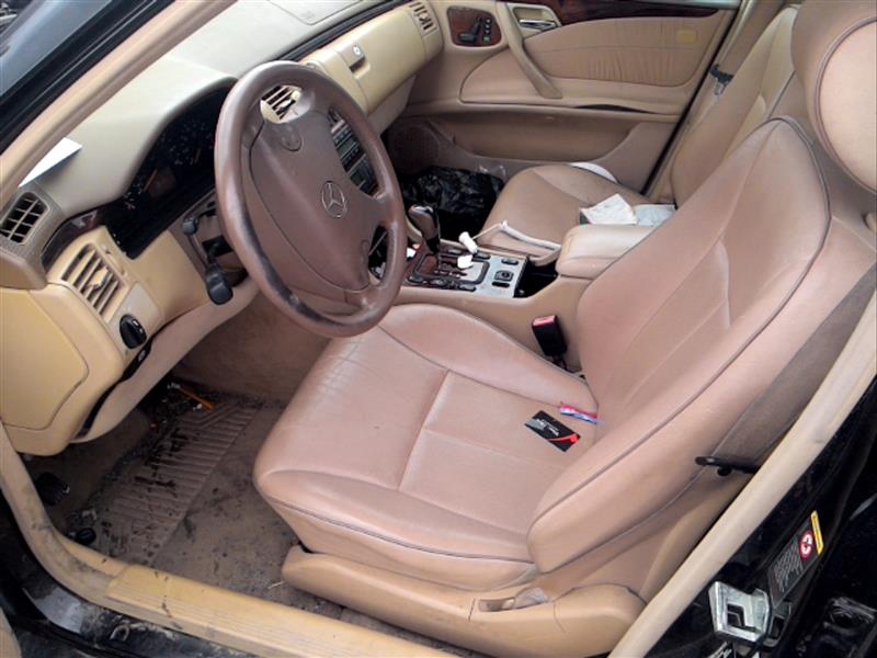 https://f005.backblazeb2.com/file/img-partshotlines-com/Inventory/EC684/Vehicle/11791_11.jpg