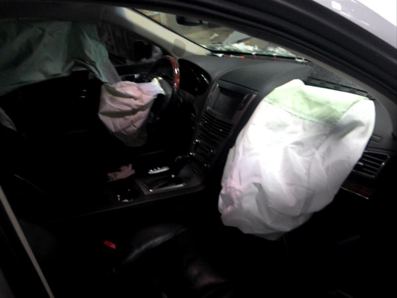 https://f005.backblazeb2.com/file/img-partshotlines-com/Inventory/EC684/Vehicle/12128_08.jpg