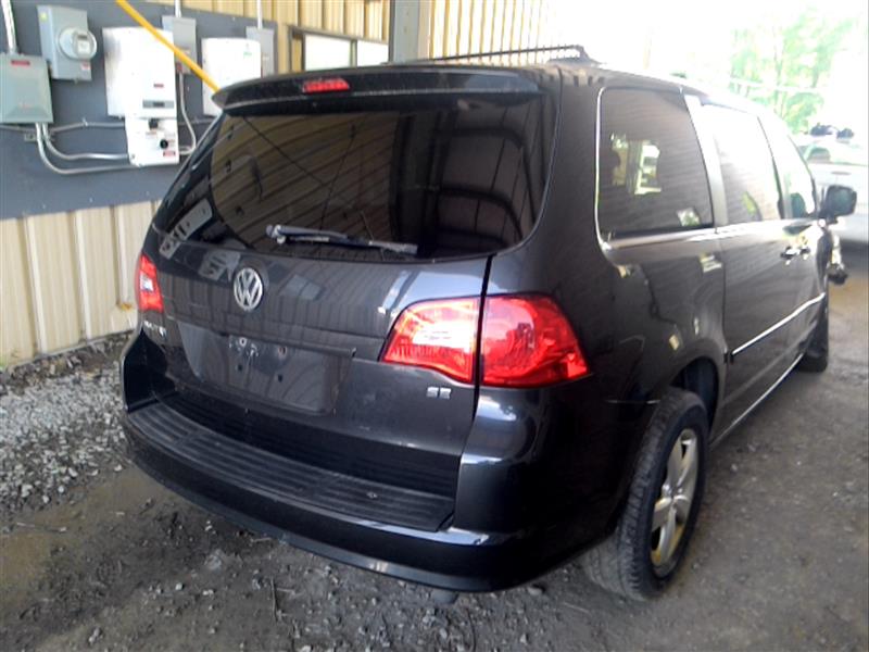 https://f005.backblazeb2.com/file/img-partshotlines-com/Inventory/EC684/Vehicle/12180_08.jpg