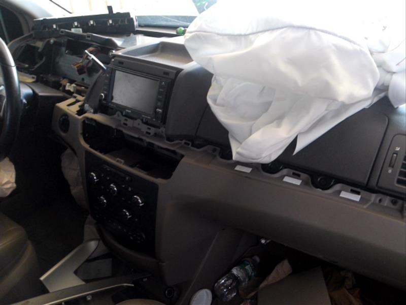 https://f005.backblazeb2.com/file/img-partshotlines-com/Inventory/EC684/Vehicle/12180_12.jpg