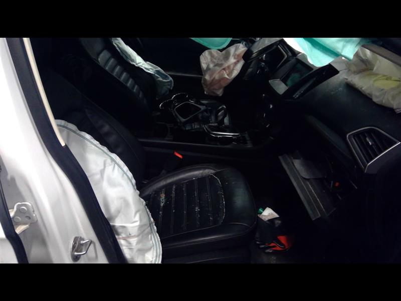 https://f005.backblazeb2.com/file/img-partshotlines-com/Inventory/EC684/Vehicle/12392_12.jpg