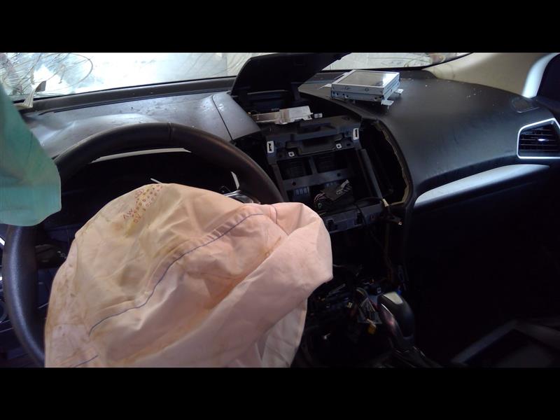https://f005.backblazeb2.com/file/img-partshotlines-com/Inventory/EC684/Vehicle/12513_10.jpg