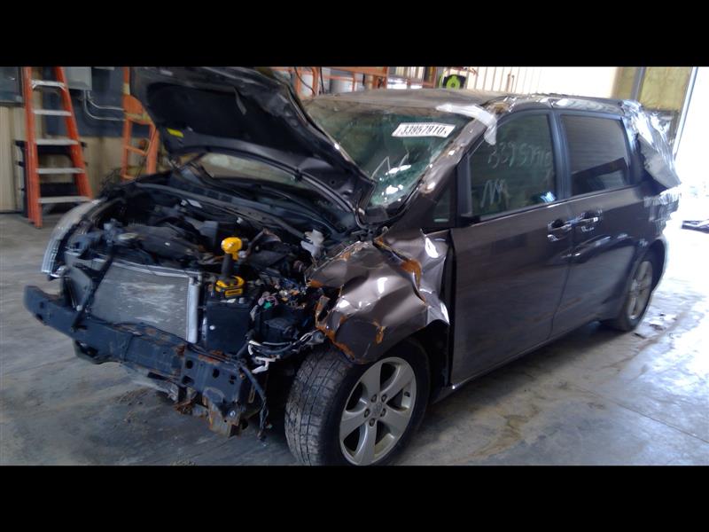 https://f005.backblazeb2.com/file/img-partshotlines-com/Inventory/EC684/Vehicle/12514_01.jpg