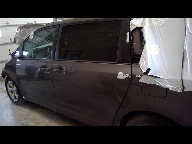 https://f005.backblazeb2.com/file/img-partshotlines-com/Inventory/EC684/Vehicle/12514_07.jpg