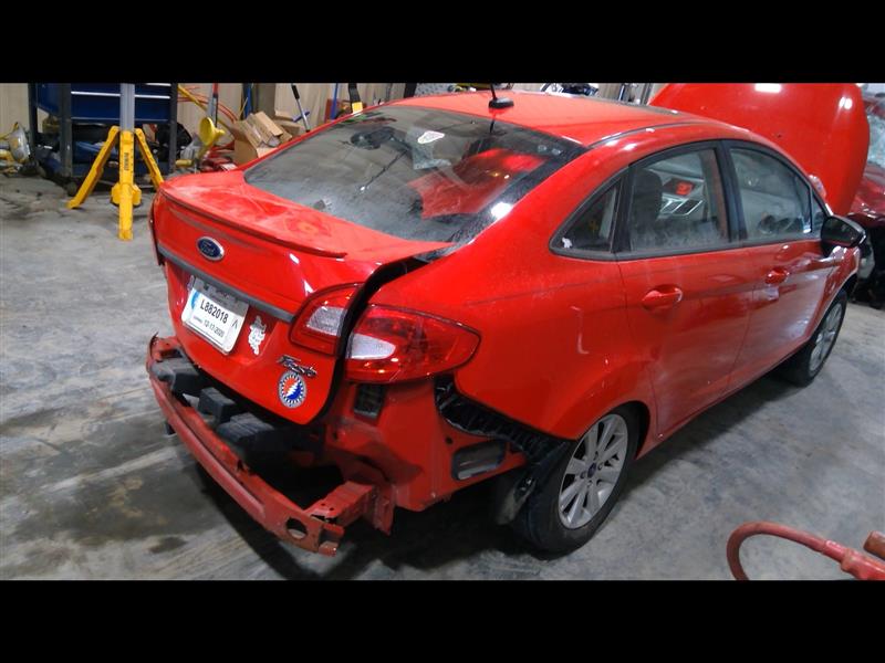 https://f005.backblazeb2.com/file/img-partshotlines-com/Inventory/EC684/Vehicle/12694_08.jpg