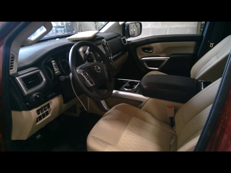 https://f005.backblazeb2.com/file/img-partshotlines-com/Inventory/EC684/Vehicle/12825_08.jpg