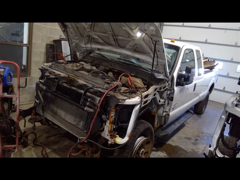 https://f005.backblazeb2.com/file/img-partshotlines-com/Inventory/EC684/Vehicle/12960_02.jpg