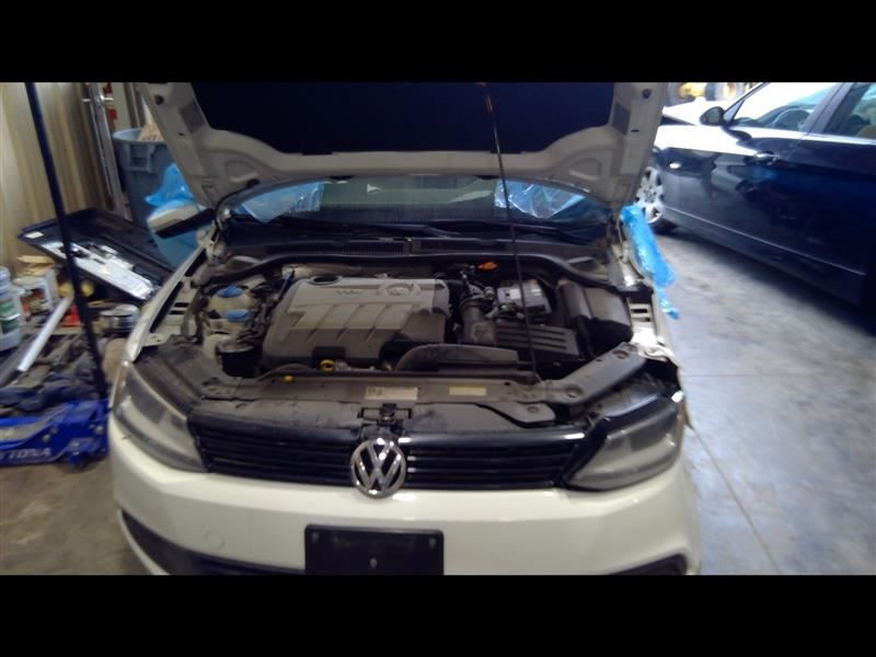 https://f005.backblazeb2.com/file/img-partshotlines-com/Inventory/EC684/Vehicle/13397_02.jpg