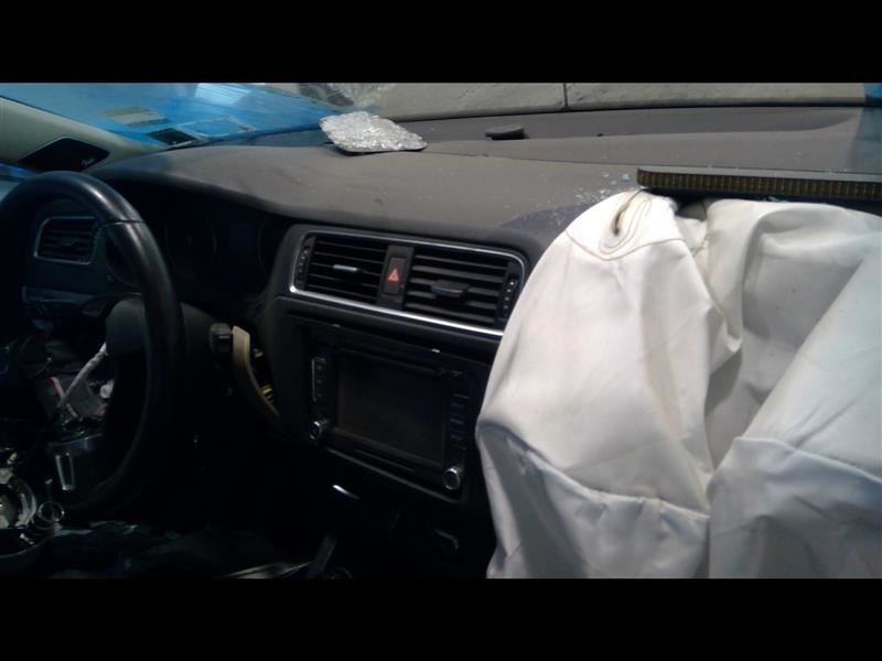 https://f005.backblazeb2.com/file/img-partshotlines-com/Inventory/EC684/Vehicle/13397_08.jpg