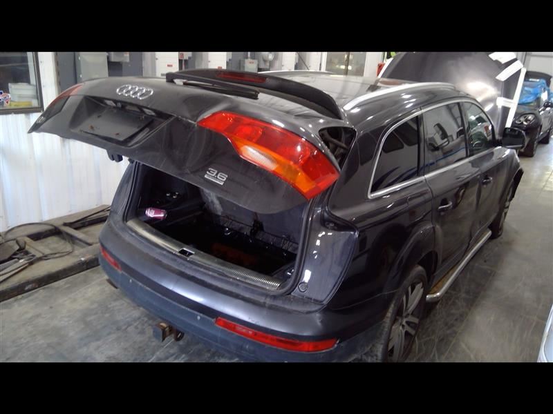 https://f005.backblazeb2.com/file/img-partshotlines-com/Inventory/EC684/Vehicle/13799_12.jpg