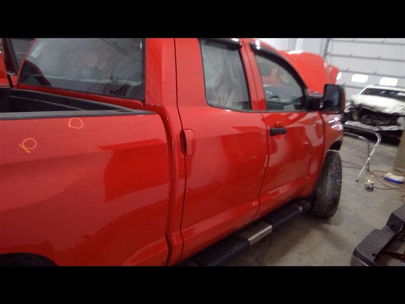 https://f005.backblazeb2.com/file/img-partshotlines-com/Inventory/EC684/Vehicle/13804_05.jpg