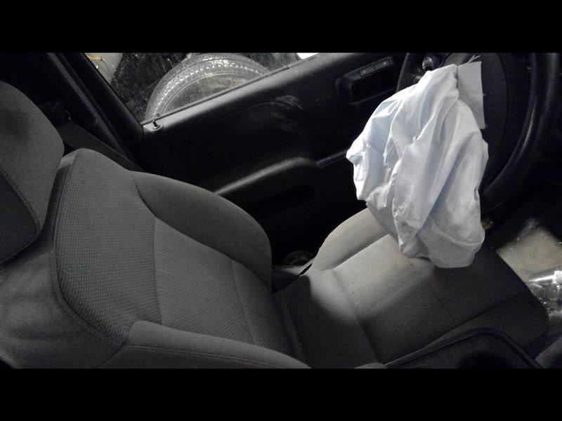 https://f005.backblazeb2.com/file/img-partshotlines-com/Inventory/EC684/Vehicle/13900_01.jpg