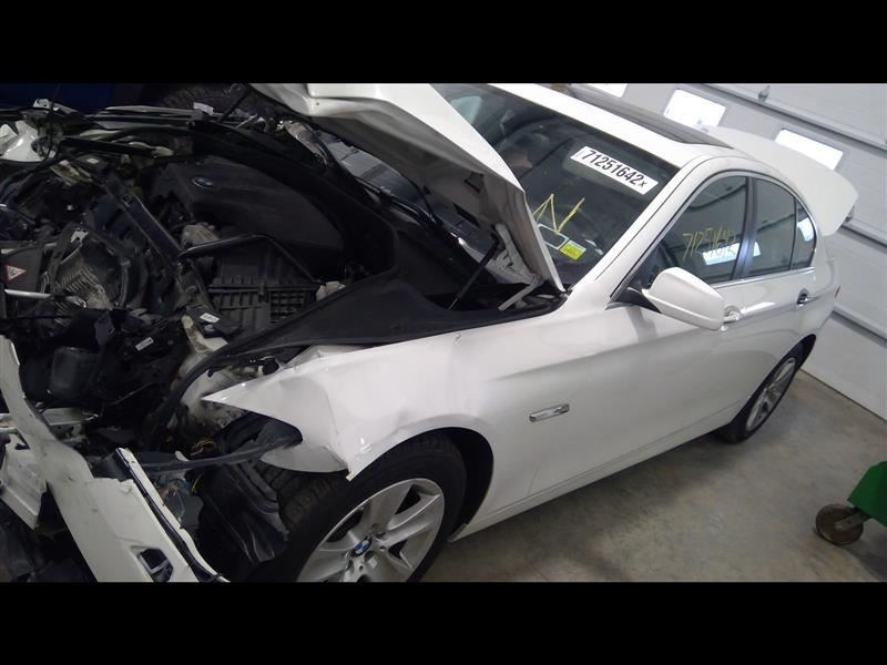 https://f005.backblazeb2.com/file/img-partshotlines-com/Inventory/EC684/Vehicle/13902_01.jpg