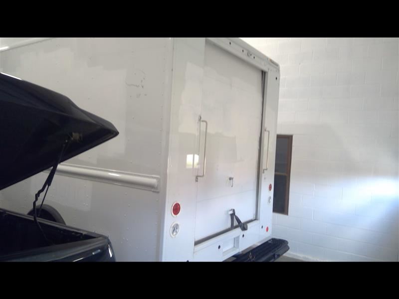 https://f005.backblazeb2.com/file/img-partshotlines-com/Inventory/EC684/Vehicle/13940_06.jpg