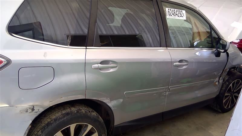 https://f005.backblazeb2.com/file/img-partshotlines-com/Inventory/EC684/Vehicle/13948_07.jpg