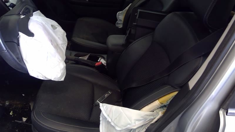 https://f005.backblazeb2.com/file/img-partshotlines-com/Inventory/EC684/Vehicle/13948_11.jpg