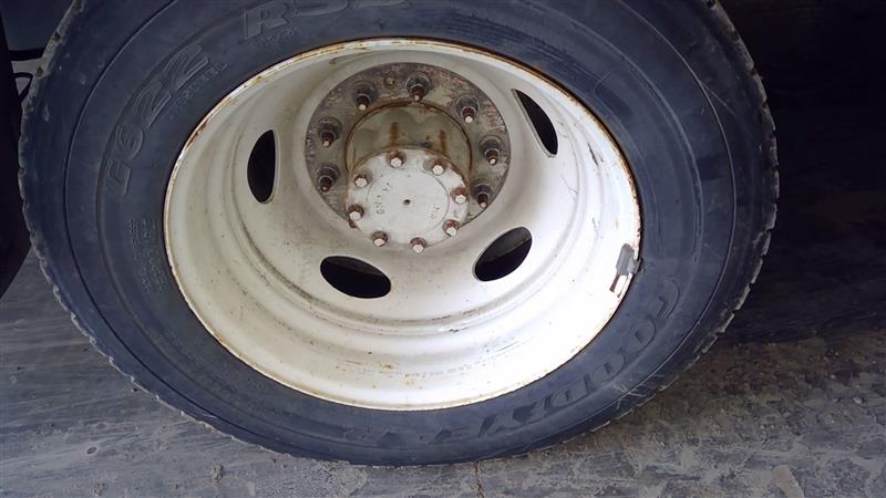https://f005.backblazeb2.com/file/img-partshotlines-com/Inventory/EC684/Vehicle/13954_04.jpg