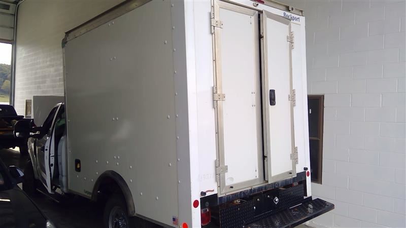https://f005.backblazeb2.com/file/img-partshotlines-com/Inventory/EC684/Vehicle/14124_03.jpg