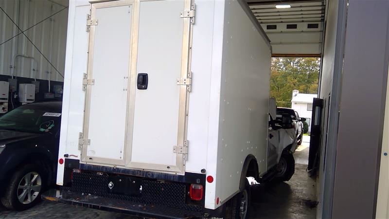 https://f005.backblazeb2.com/file/img-partshotlines-com/Inventory/EC684/Vehicle/14124_04.jpg