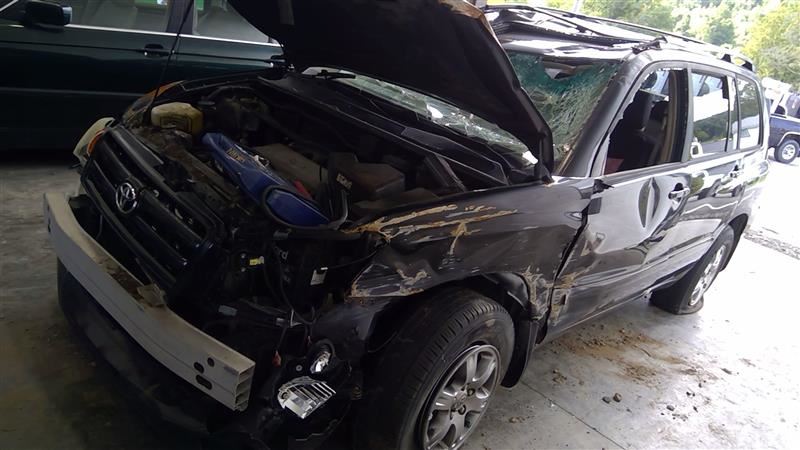 https://f005.backblazeb2.com/file/img-partshotlines-com/Inventory/EC684/Vehicle/14130_02.jpg