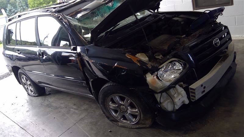 https://f005.backblazeb2.com/file/img-partshotlines-com/Inventory/EC684/Vehicle/14130_04.jpg
