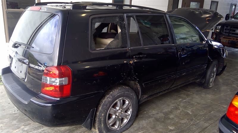 https://f005.backblazeb2.com/file/img-partshotlines-com/Inventory/EC684/Vehicle/14130_06.jpg